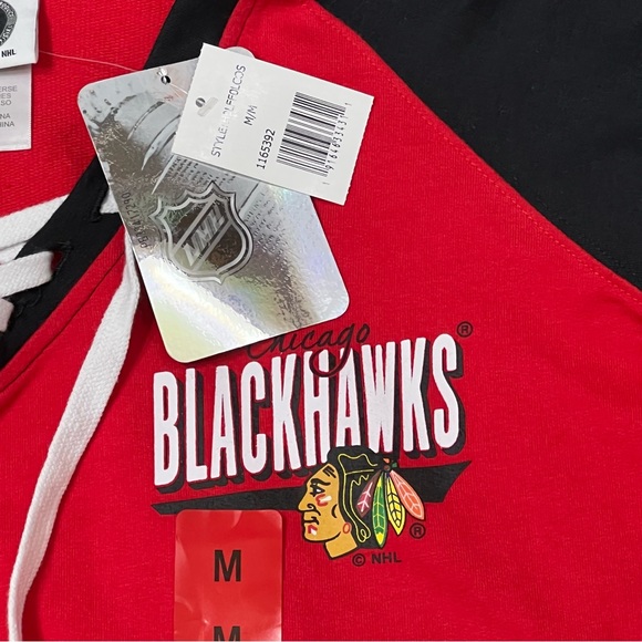 NHL Chicago Blackhawks Hoodie Pullover Lace Up Red Black - Picture 4 of 9
